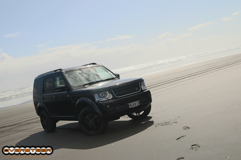 PHOTO GALLERY ROAD TEST: Land Rover Discovery Black – OVERSTEER